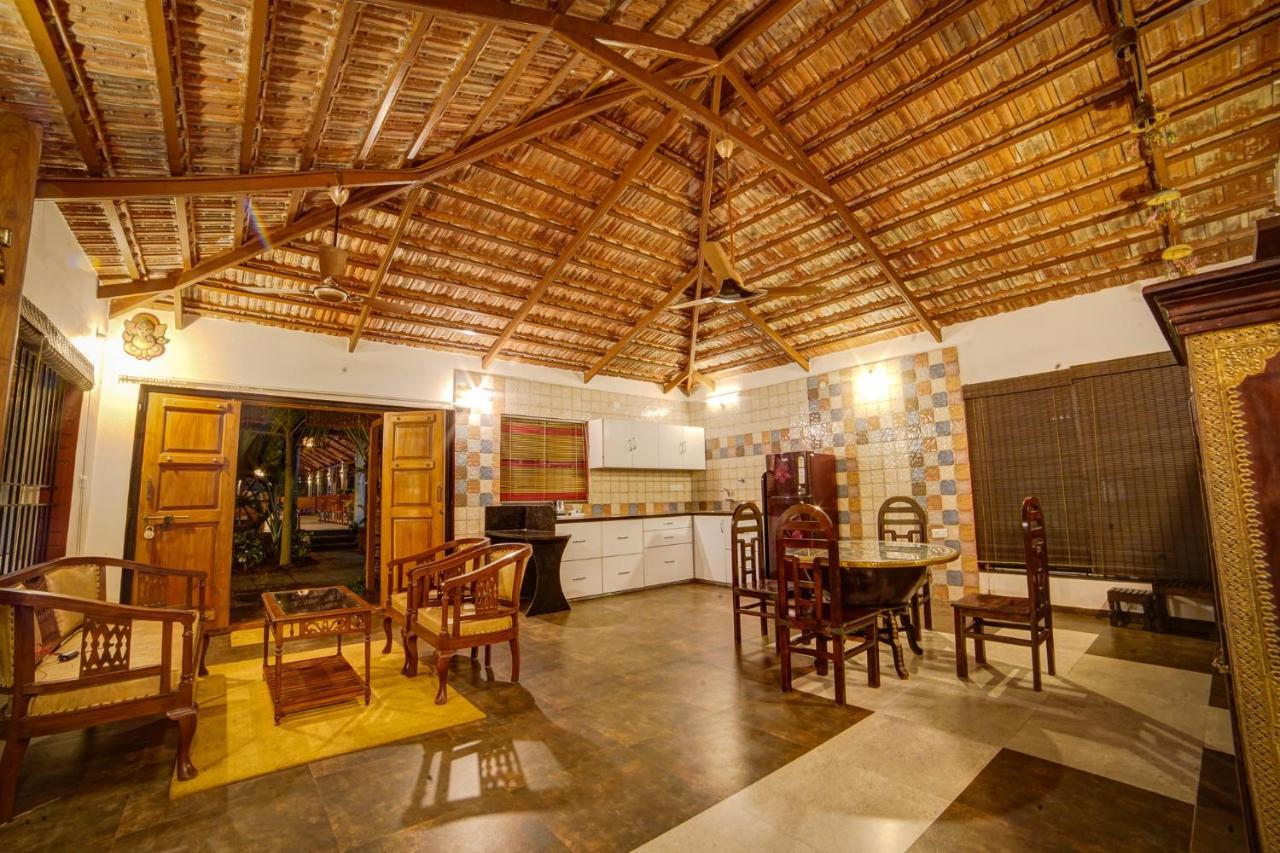 Brown Town Resort & Spa Hyderabad Eksteriør bilde