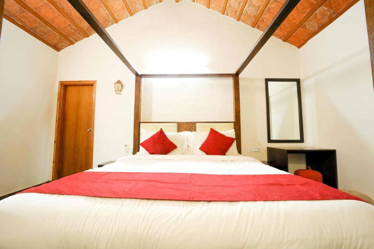 Brown Town Resort & Spa Hyderabad Eksteriør bilde