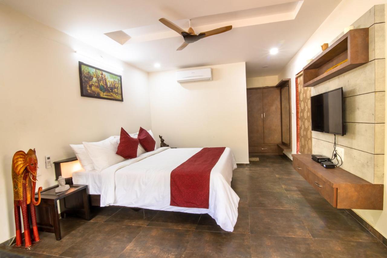 Brown Town Resort & Spa Hyderabad Eksteriør bilde