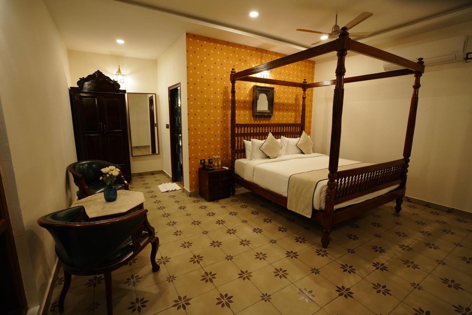 Brown Town Resort & Spa Hyderabad Eksteriør bilde